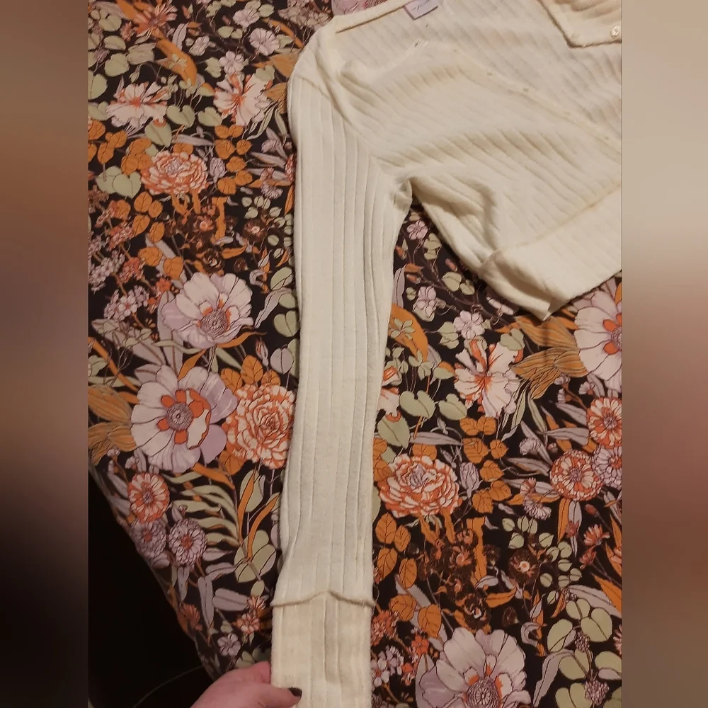 Out From Under Ribbed Cardigan - Picture 9 of 16
